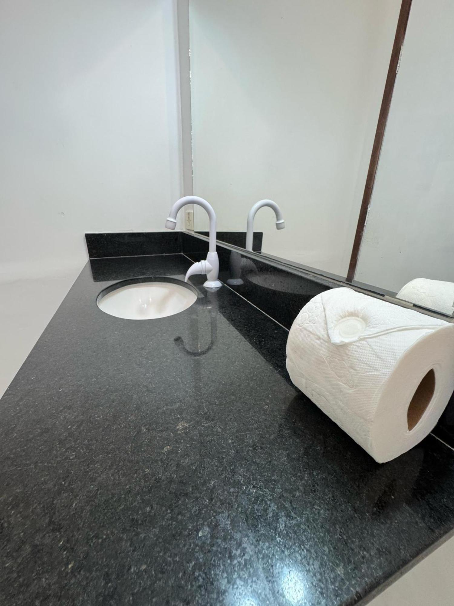 Pousada Casa Guntzel Juquehy - Piscina E Ar Condicionado جوكاي الغرفة الصورة