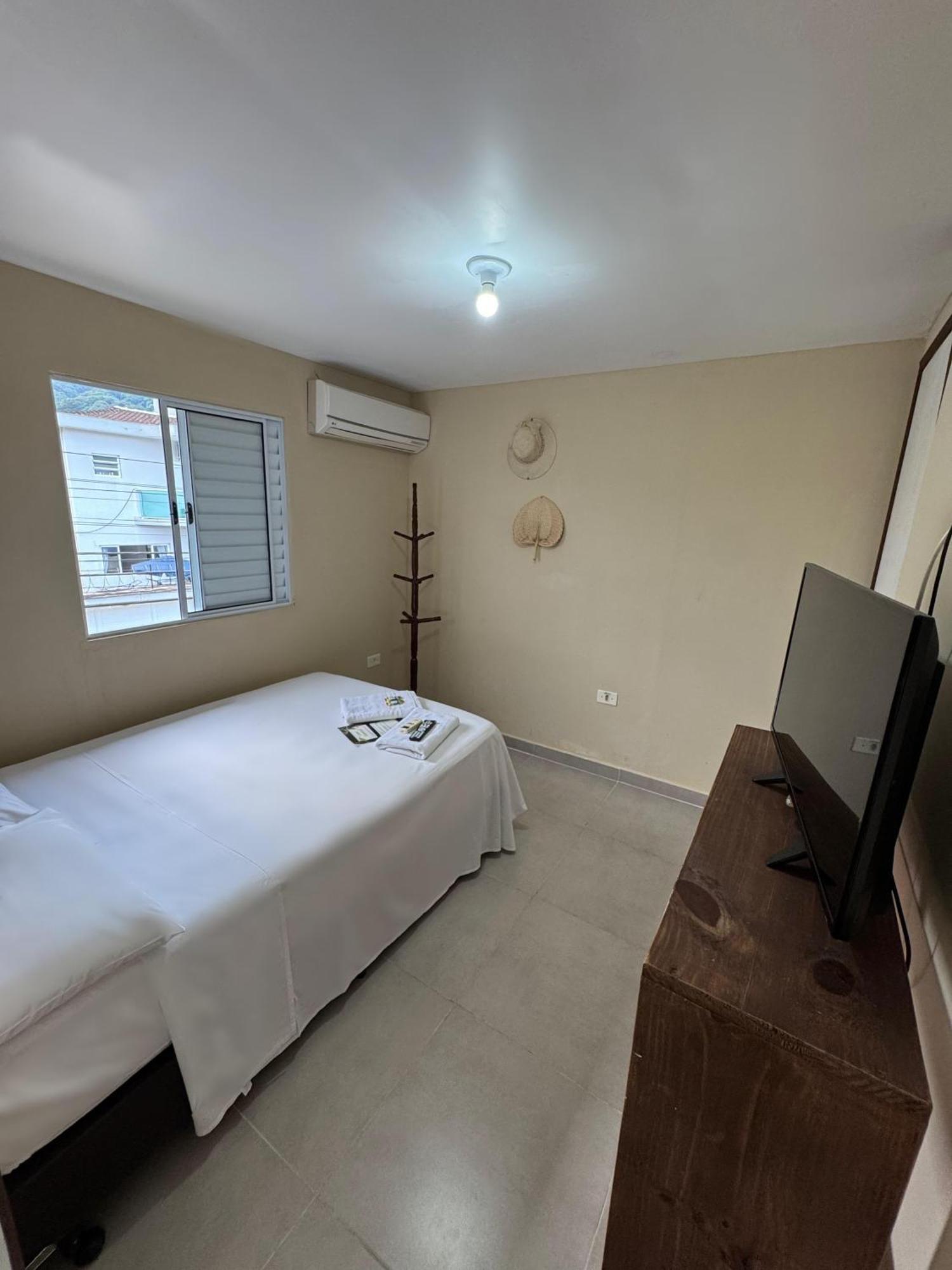 Pousada Casa Guntzel Juquehy - Piscina E Ar Condicionado جوكاي الغرفة الصورة